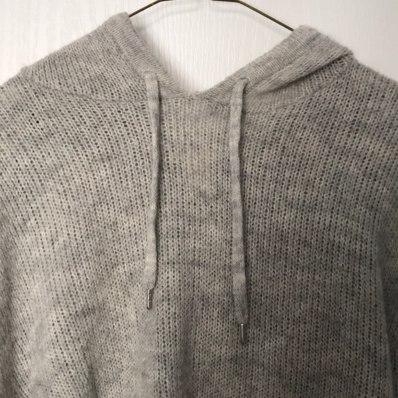 Cozy Oversized Sweater - Picture 2 of 3